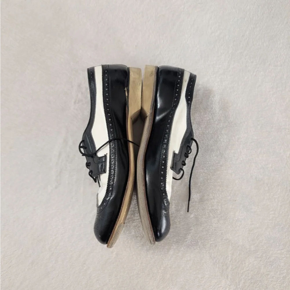 Hyde Vintage Black & White Wingtaill Bowling Oxfords Shoes - Size 8